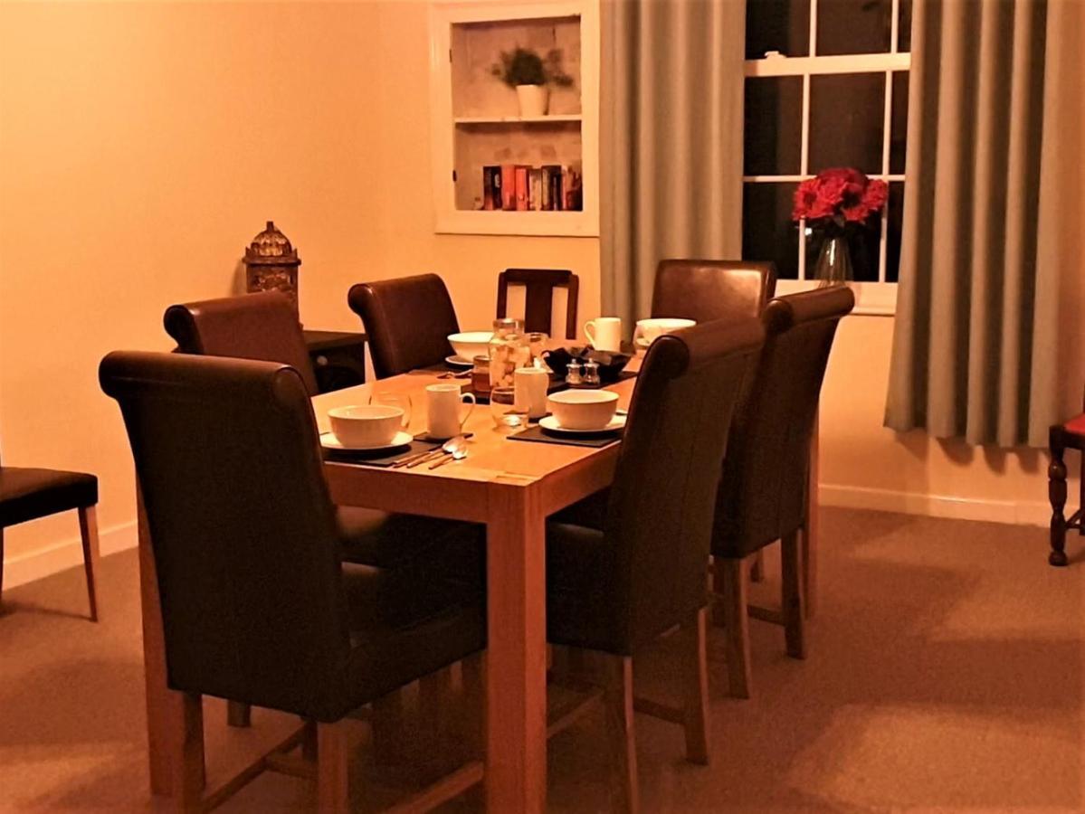 Riverbank Guest House Wiggenhall Saint Germans Экстерьер фото