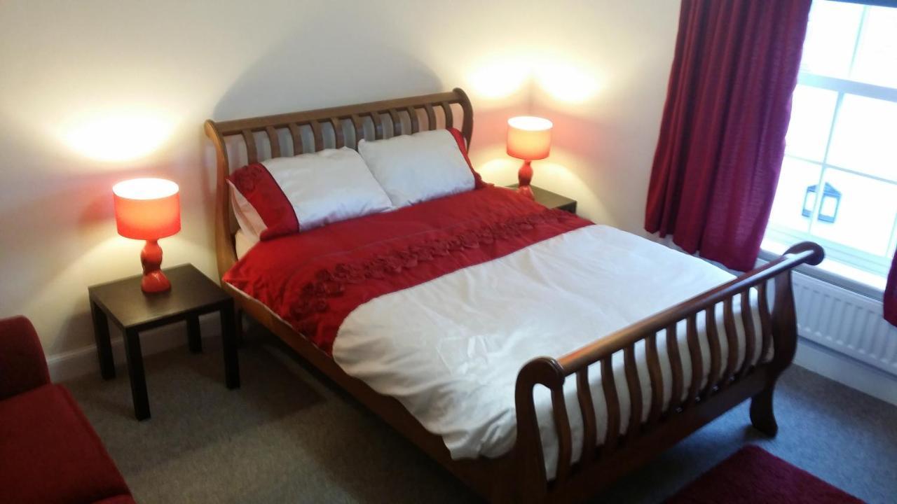 Riverbank Guest House Wiggenhall Saint Germans Экстерьер фото